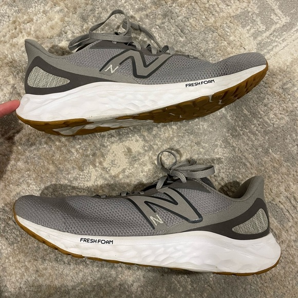 New Balance Fresh Foam Arishi V4 Gray Running Athletic Shoes Sneakers Size 12 - Picture 7 of 10